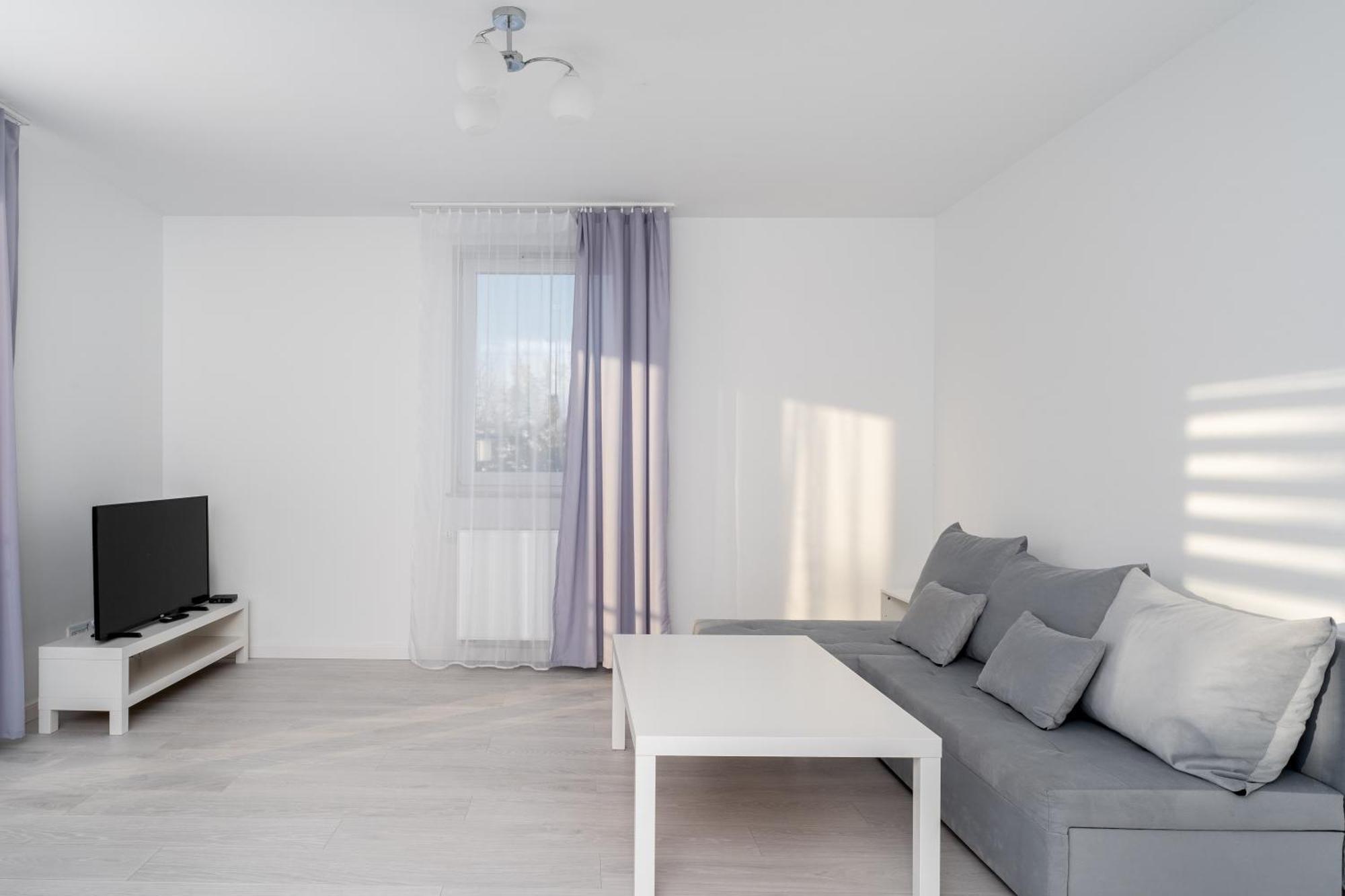 Apartment Zlocien Bright