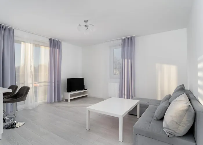 Zlocien Bright Apartment