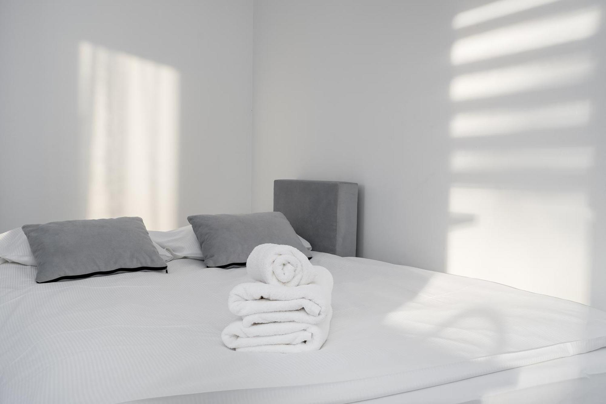 Apartment Zlocien Bright